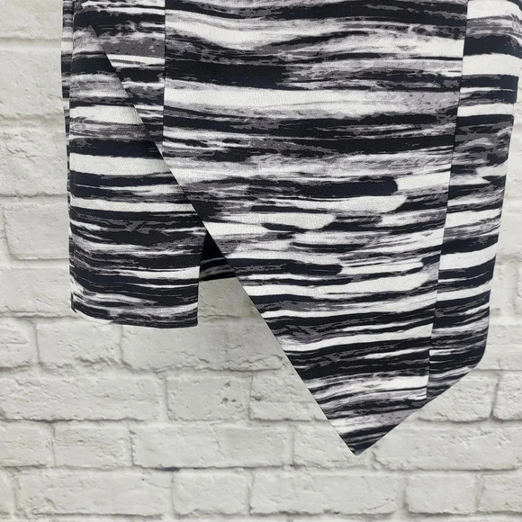 KEEPSAKE Women's Size XS Painted Stripe Subtract Dress NEW - Picture 3 of 14